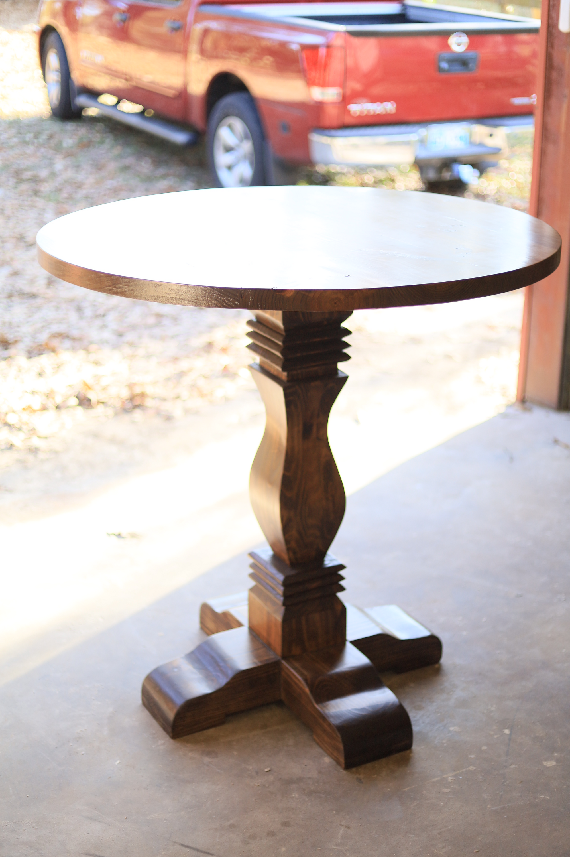 The Round Harrison Farm Table - ironbyironwoodworks.com